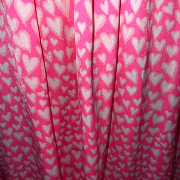 💕Crown & Ivy Pink Hearts Print Boho Tassel V-Neck Blouse Large EUC Lightweight🩷 - Picture 7 of 12